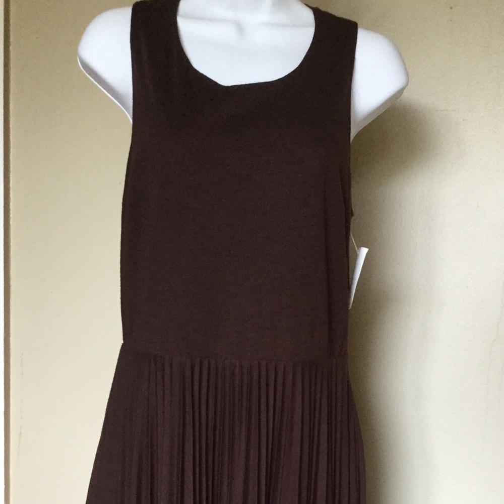 NWT$395 THEORY VALLEN PLEATED JERSEY CUTOUT BROWN